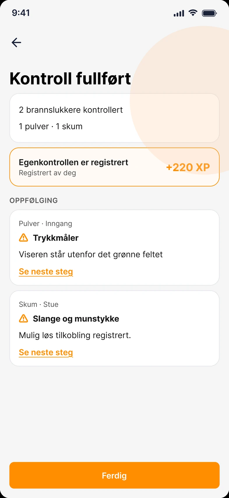 Kontroll fullført i FireHub Personal på mobilen: to slukkere kontrollert.